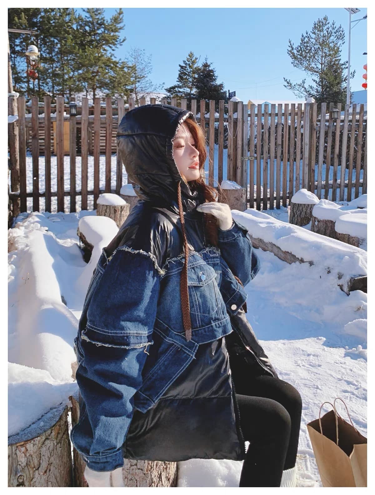 2026 겨울 새로운 데님 패치워크 다운 재킷 여성 거친 가장자리 페이크 레이어드 자수 후드 루즈핏 두꺼운 재킷 상세 이미지 18