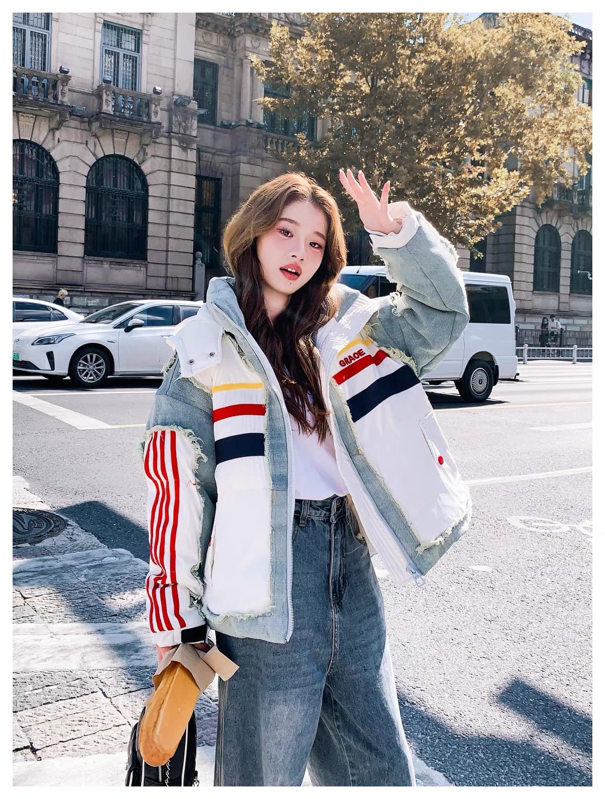 2026 겨울 새로운 레트로 데님 거친 가장자리 패치워크 다운 재킷 여성 후드 화이트 덕 다운 루즈핏 운동 바람 재킷 상세 이미지 16