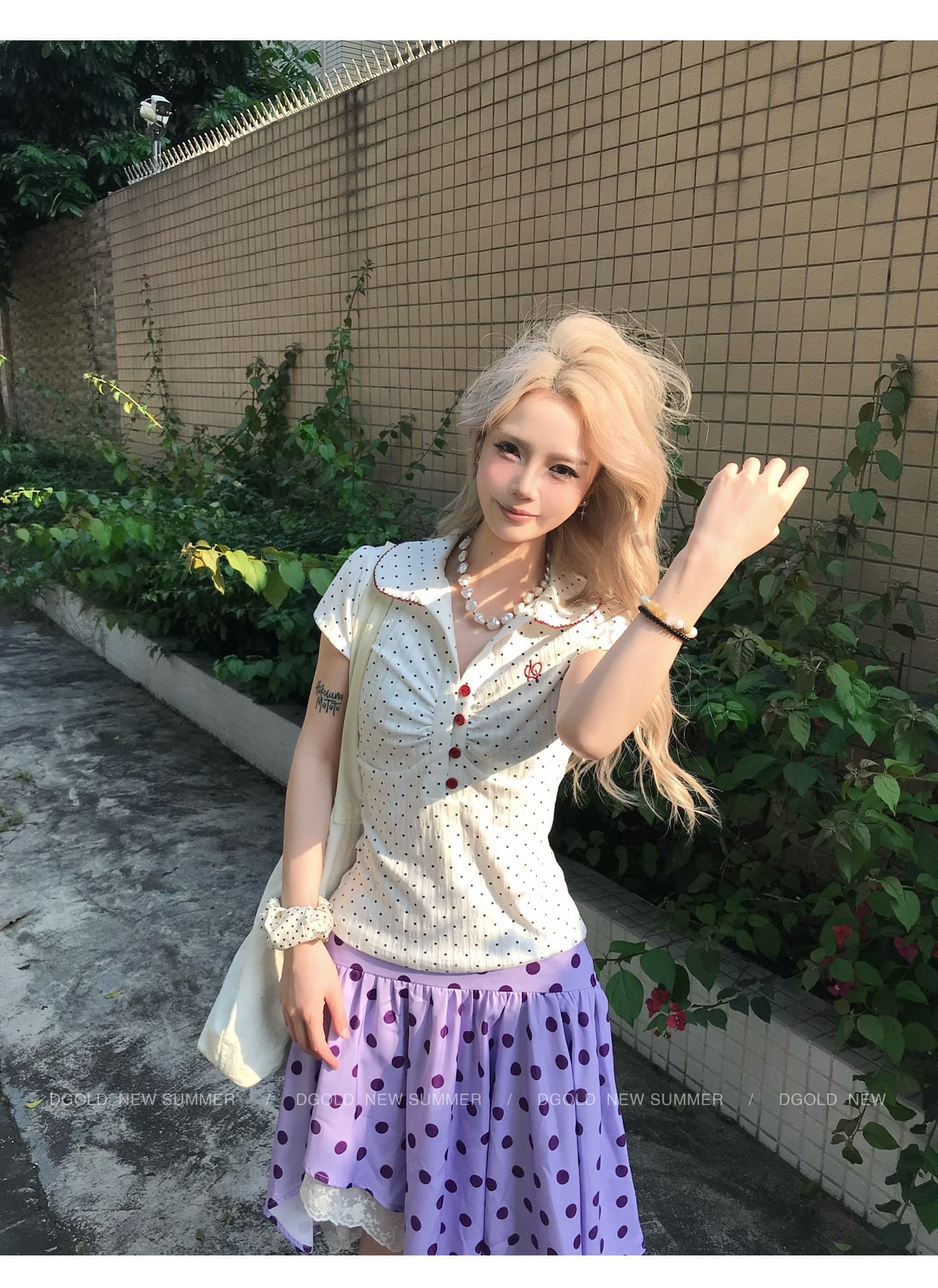 원본 자카드 레트로 도트 무늬 POLO 칼라 반팔 티셔츠 여성 여름 몸매 가꾸기 아름다운 긍정적 인 어깨 작은 맨위 상세 이미지 6