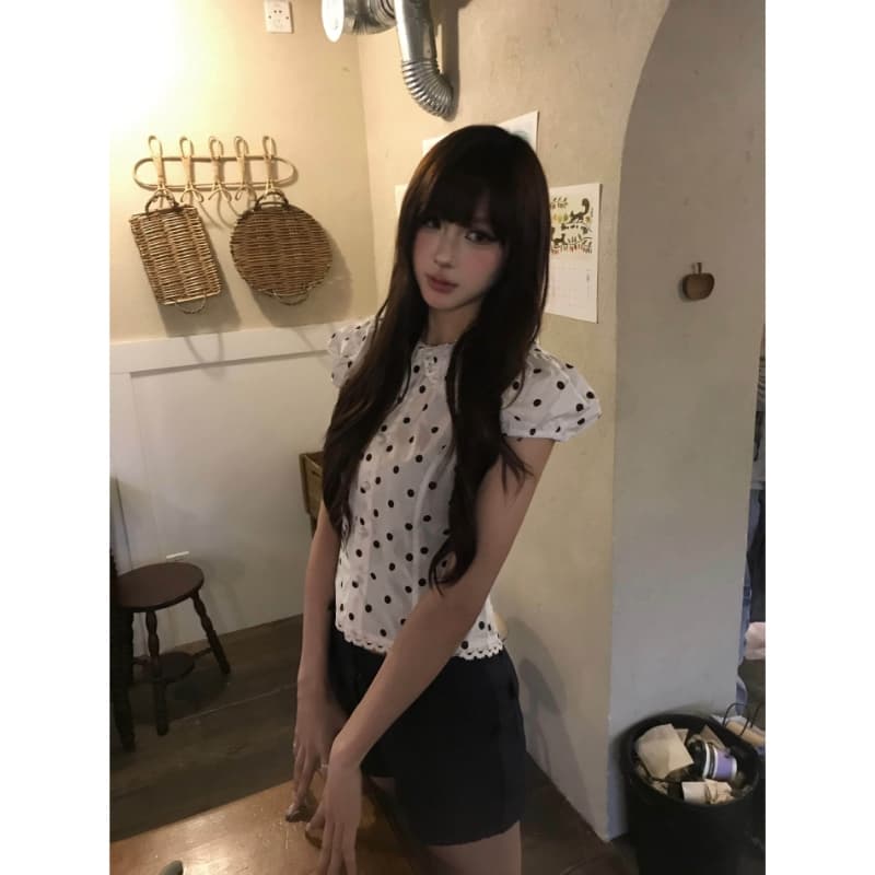 베이비 칼라 반팔 도트 무늬 셔츠 봄 드레스 여성 2026 년 새로운 빛 럭셔리 고급 센스 프랑스식 사소한 Chic 맨위