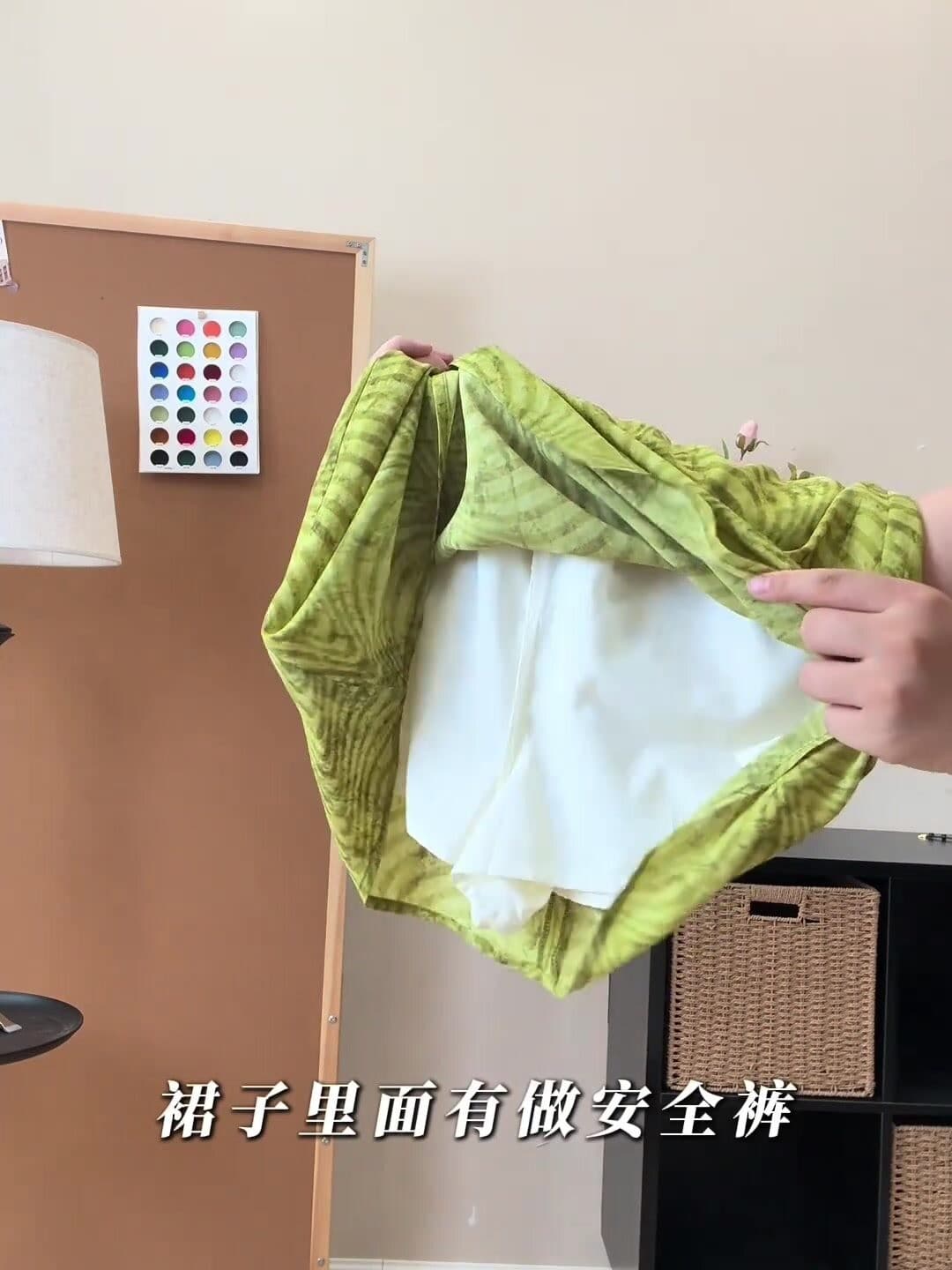 센 부서 녹색 스트라이프 반신 스커트 패션 외국 가스 연령 감소 고급 센스 한 마디 미니 스커트 여성 여름 새로운 상세 이미지 5