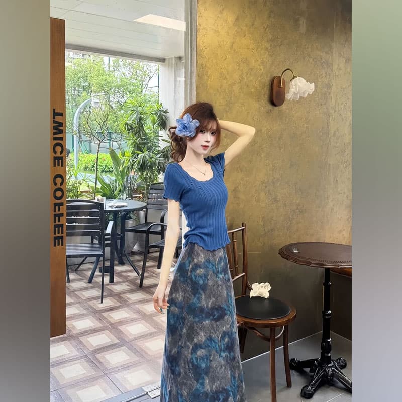 프랑스식 느긋한 바람 착용 가져 가라. 전체 집합 2026 여름 새로운 몸매 가꾸기 다용도 티셔츠 꽃무늬 반신 스커트 투피스 세트 상세 이미지 4