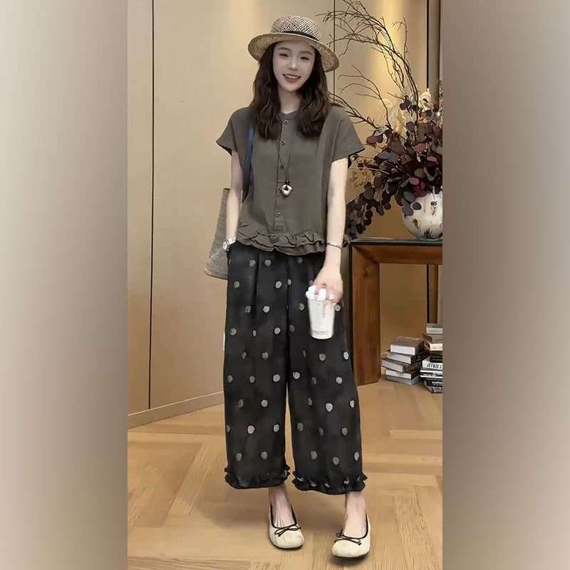 소금 부서 빛 요리 한 투피스 슈트 여름 새로운 디자인 센스 Chic 싱글 줄 버튼 반팔 맨위 도트 무늬 와이드 레그 팬츠 트렌디 이미지 5