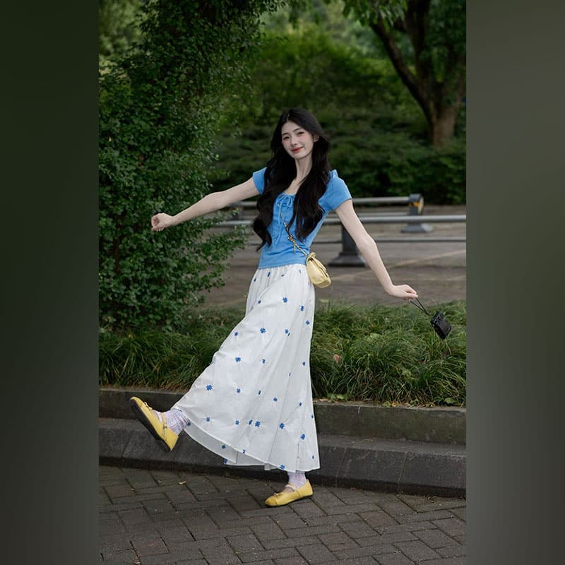 여름 새로운 파란색 V넥 나비 매듭 프릴 몸매 가꾸기 반팔 티셔츠 코디 화이트 한 마디 롱 스커트 투피스 세트 이미지 4