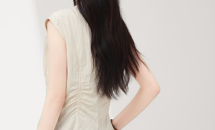 2026 새로운 한국 ins 여름 디자인 센스 작은 대중 V넥 조끼 핀치 Pleat 허리 수축 디스플레이 痩 민소매 맨위 상세 이미지 13