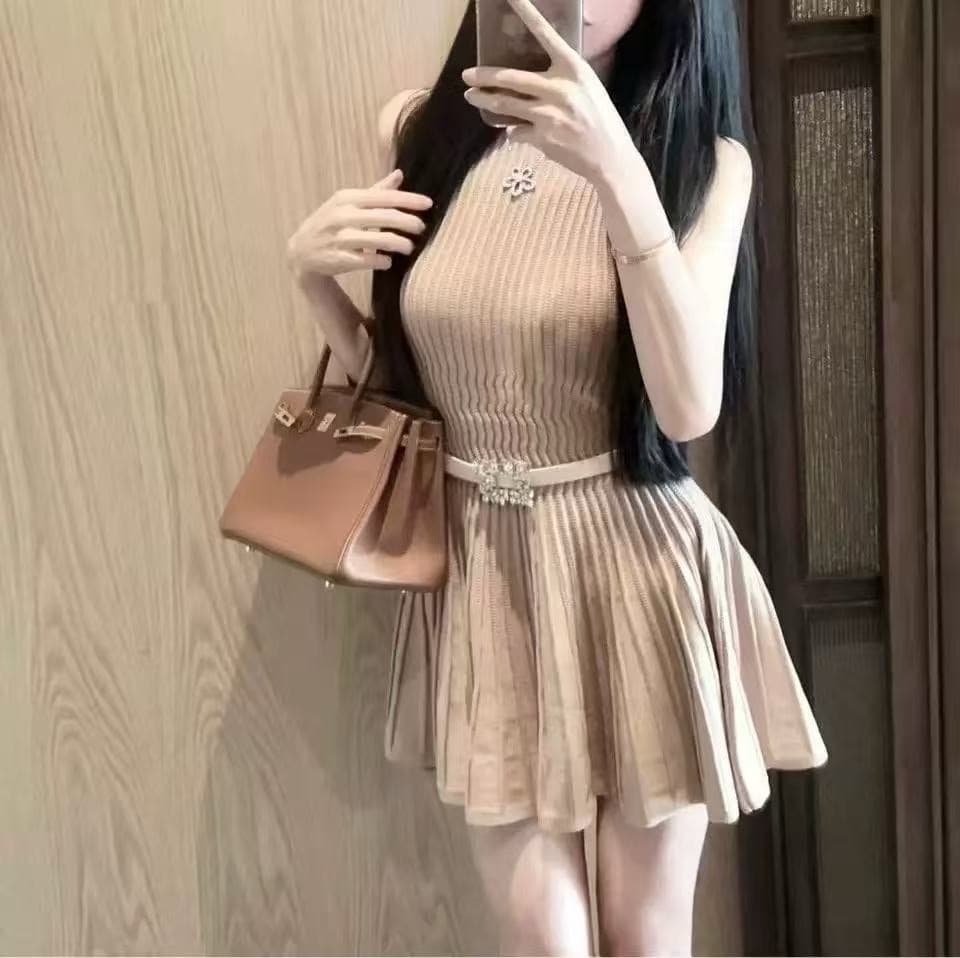 프랑스식 미니멀리즘 명문 여성 품격 플리츠 니트 여성 드레스 여름 섹션 스와로브스키 벨트 허리 수축 작은 키 민소매 치마 이미지 2