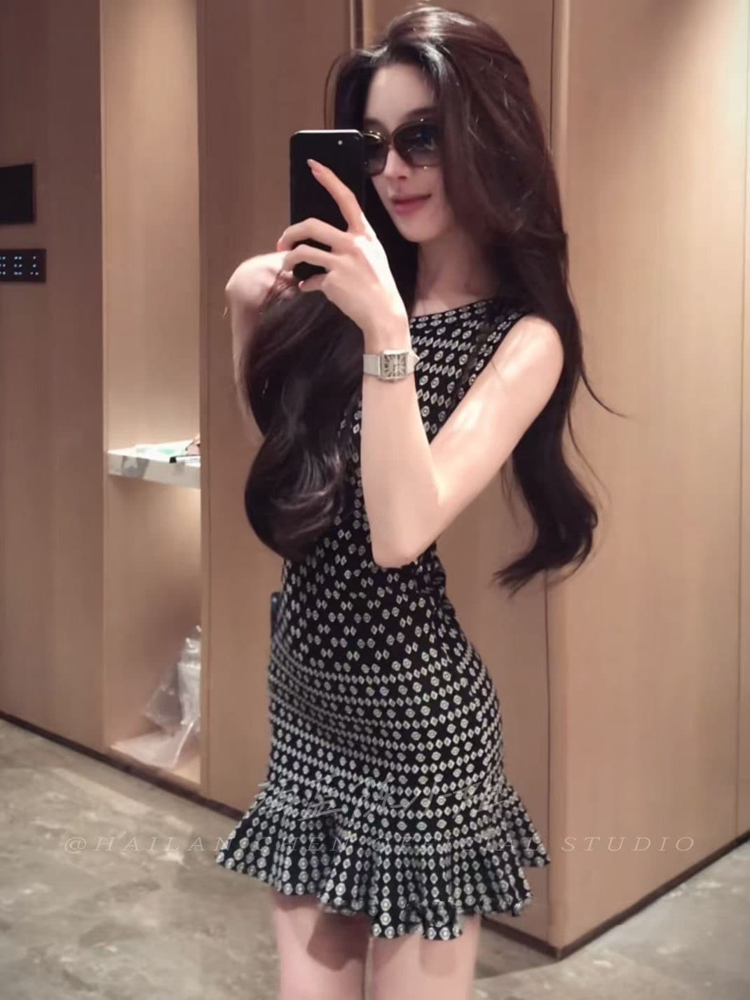 프랑스식 아름다운 검정색 프린트 민소매 여성 드레스 여름 순수한 욕망 바람 품격 허리 수축 몸매 가꾸기 타이트 스커트 짧은 치마