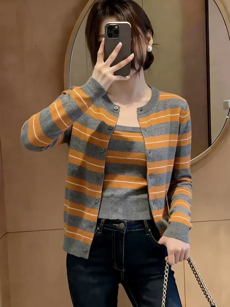 한 부서 주황색 스트라이프 스택 착용 니트 오픈 가디건 여성 조기 봄 디자인 센스 스웨터 코트 외부 가져 가라. 두 조각 스타일 맨위