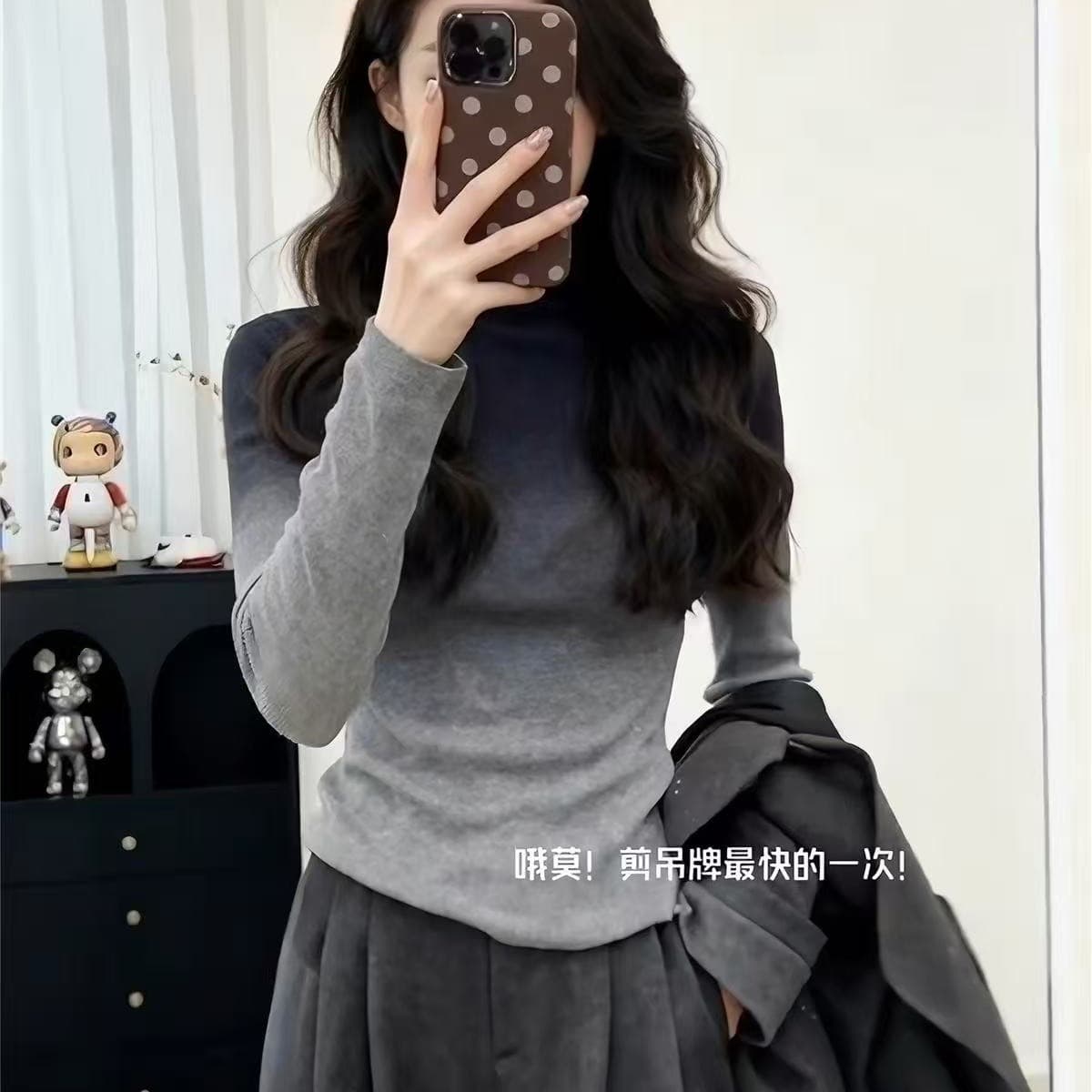 블랙 회색 배색 그라데이션 몸매 가꾸기 인사이드 가져 가라. 긴팔 티셔츠 여성 2026 봄 드레스 한 부서 자이언트 잘 생긴 한 부서 아름다운 맨위 이미지 5