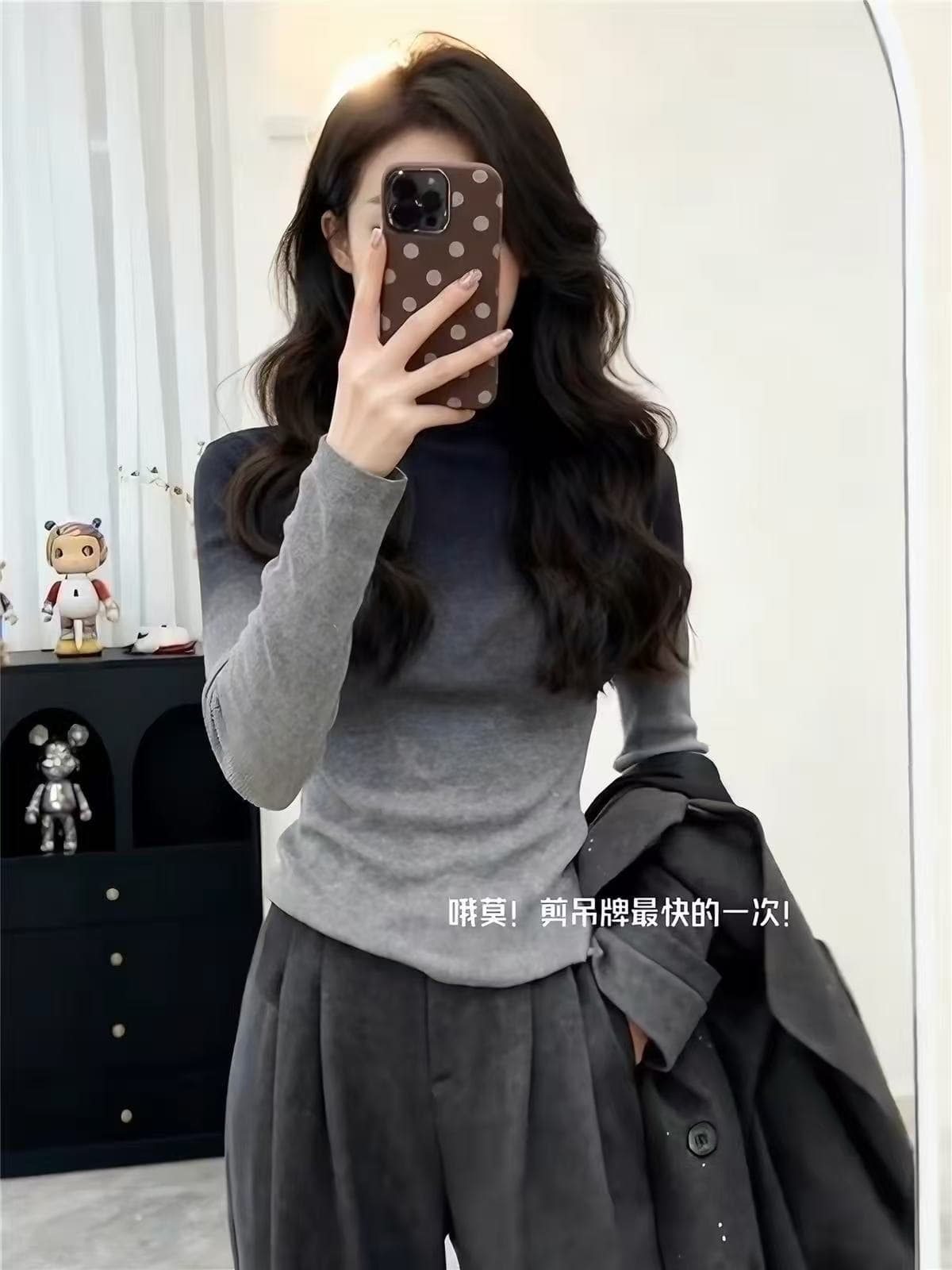블랙 회색 배색 그라데이션 몸매 가꾸기 인사이드 가져 가라. 긴팔 티셔츠 여성 2026 봄 드레스 한 부서 자이언트 잘 생긴 한 부서 아름다운 맨위 상세 이미지 5