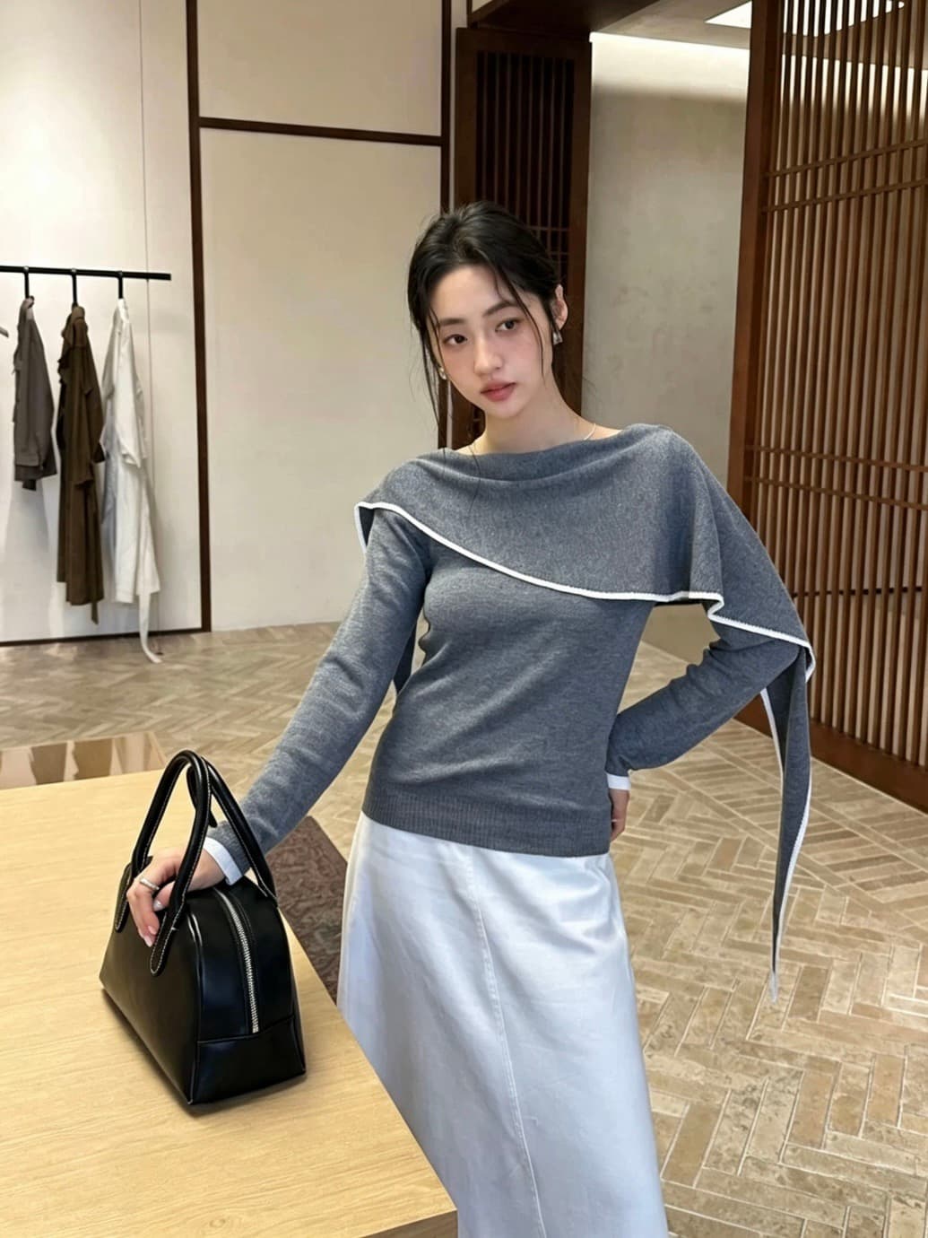 2026 슈퍼 화재 착용 가져 가라. 부드러운 바람이 아닙니다. 규칙 외국 가스 숄 스타일 니트 스웨터 여성 이른 가을 새로운 다용도 연령 감소 맨위 상세 이미지 4