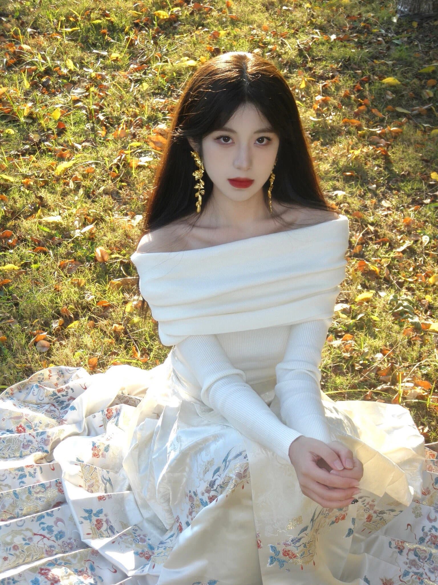 빛의 희미한 빛 새로운 중식 국풍 말 얼굴 치마 여성 2026 새로운 품격 화이트 맨위 세트 상세 이미지 3