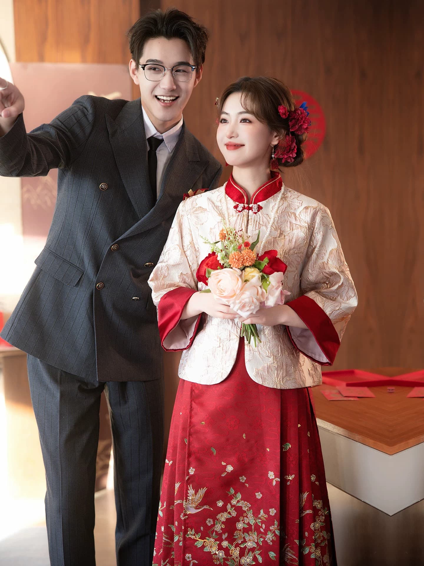 새로운 중식 말 얼굴 치마 임산부 토스트 서비스 신부 보여주기 와우 치파오 참여 빅 사이즈 지방 mm 뒷문 예복 치마 이미지 3