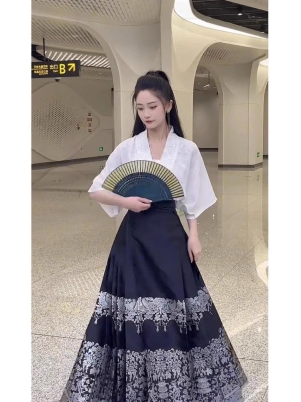 국풍 개선 한푸 말 얼굴 치마 여성복 2026 새로운 여름 얇은 스타일 작은 키 일상 출퇴근 반신 스커트 상세 이미지 3