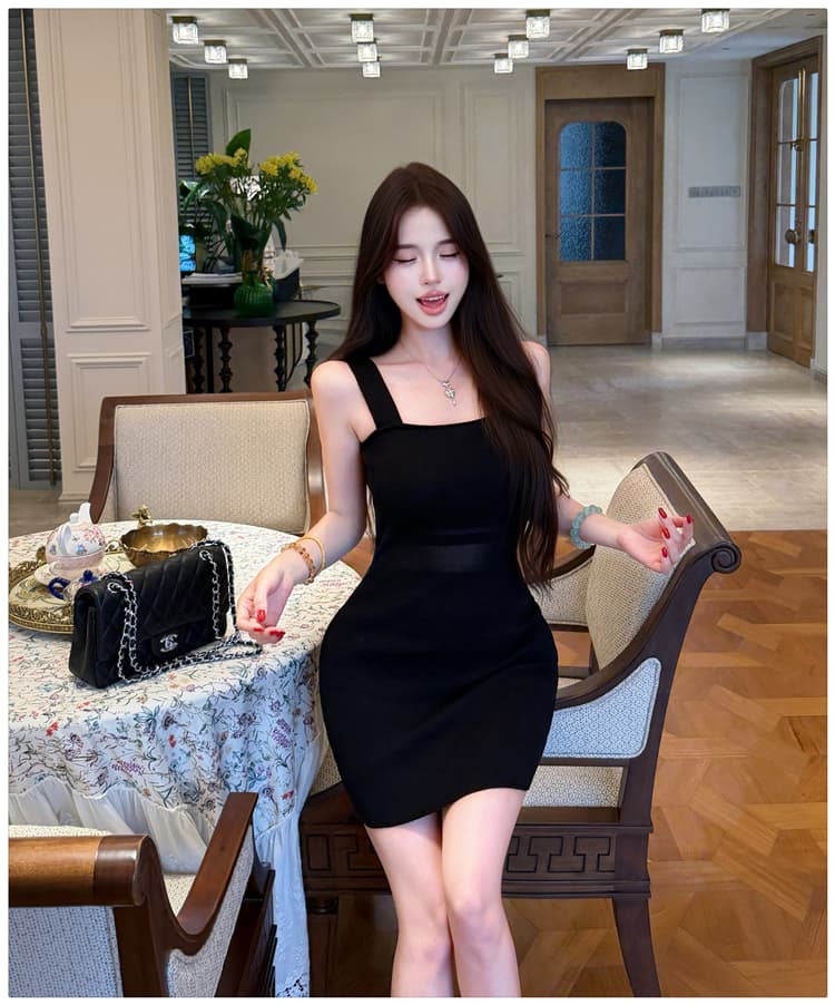 검정색 자이언트 슬림해 보이는 섹시함 다용도 시스루 품격 니트 캐미솔 여성 드레스 순수한 욕망 바람 타이트 스커트 미니 스커트 상세 이미지 11