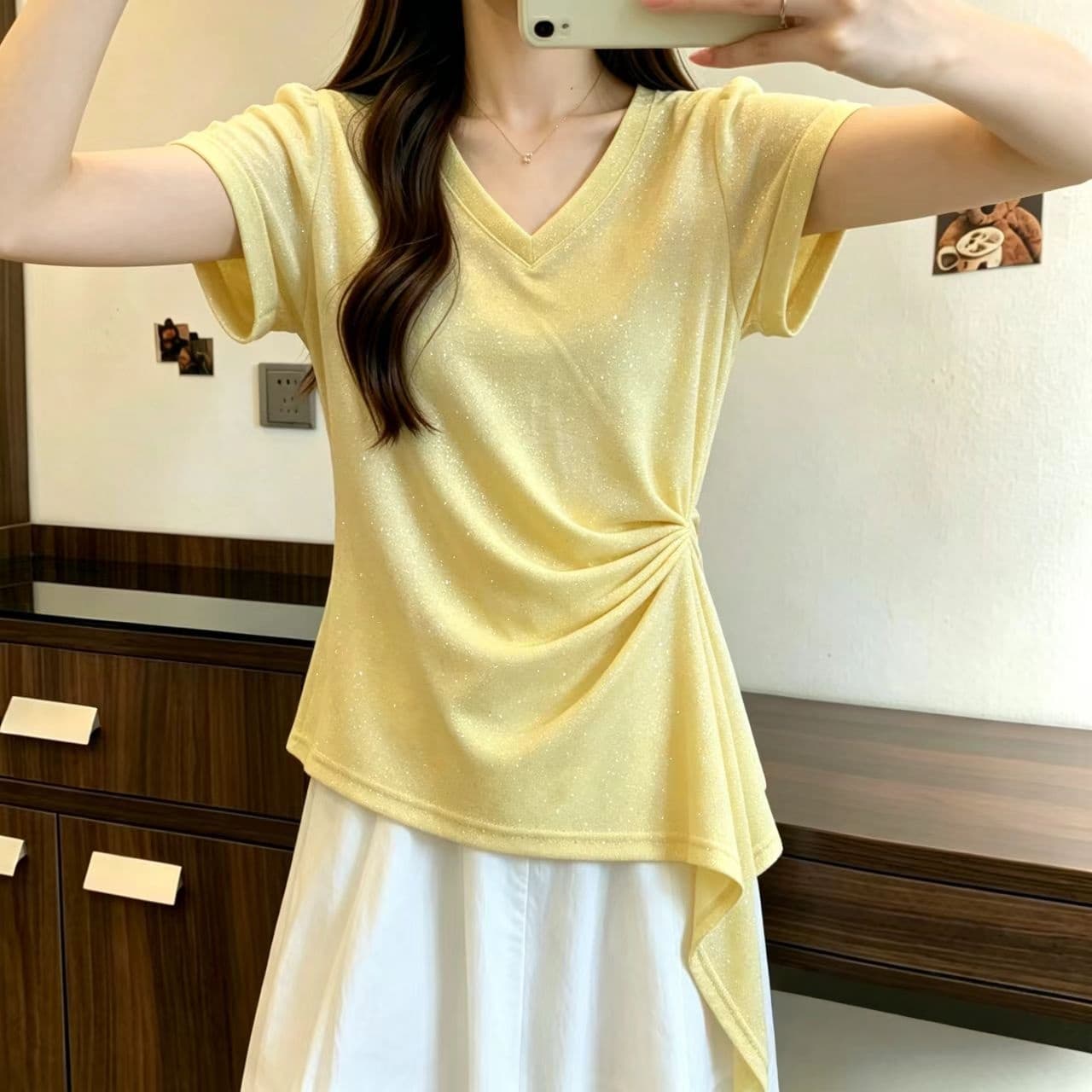 2026 년 여름 켜기 새로운 품격 V넥 핫픽스 펌프 Pleat 작은 셔츠 지방 mm 긍정적 인 어깨 허리 수축 불규칙 슈퍼 잘 생긴 맨위 상세 이미지 11