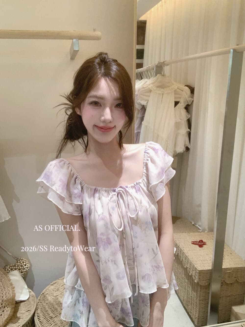 고급 센스 2026 여름 새로운 프랑스식 달콤한 스타일 꽃무늬 쉬폰 여성 셔츠 프릴 광장 칼라 레이스업 맨위 상세 이미지 8