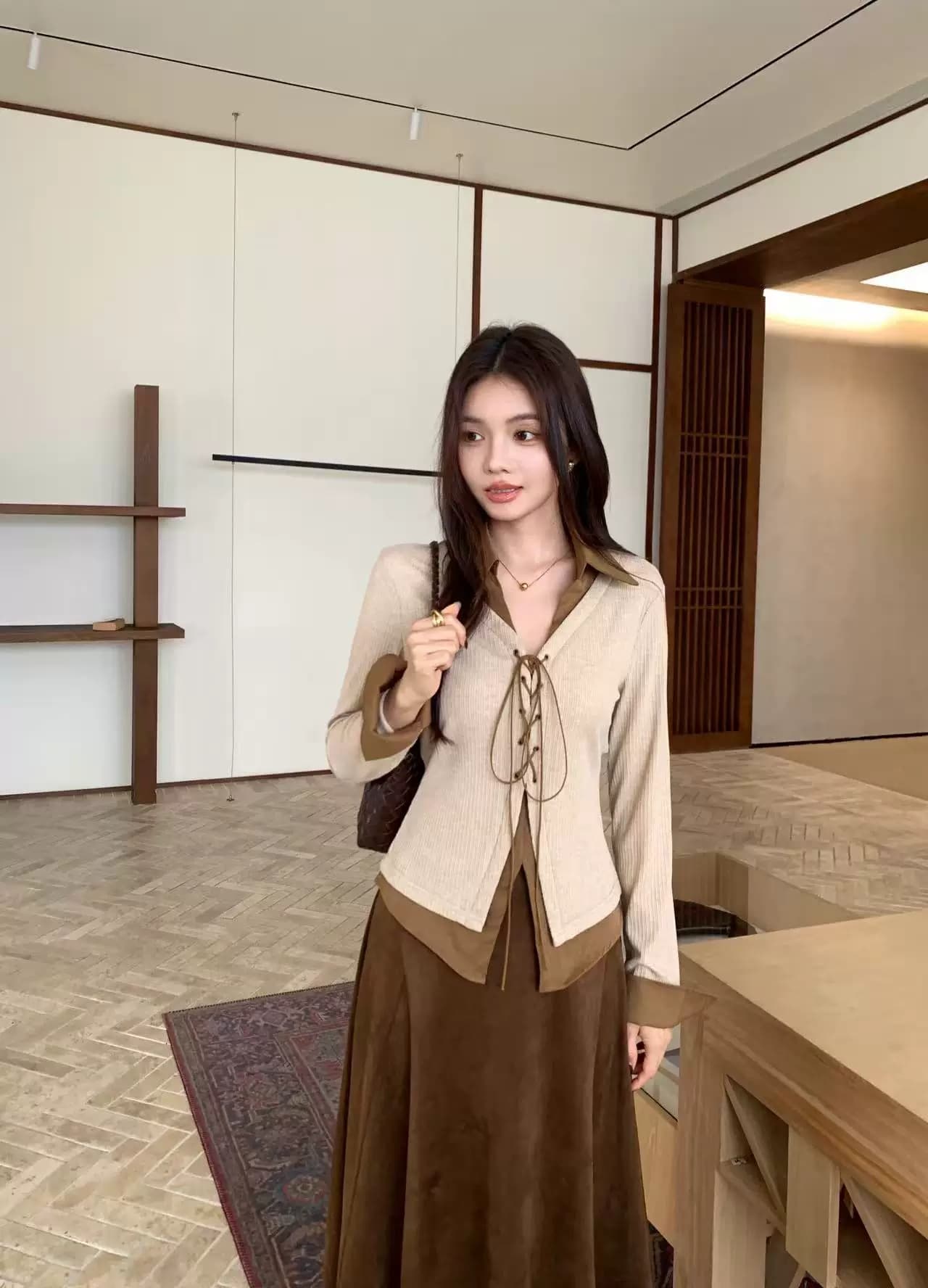 한 부서 분위기 센스 패치워크 페이크 레이어드 오픈 가디건 세트 드레스 여성 가을 2026 새로운 레트로 반신 스커트 투피스 세트 상세 이미지 6
