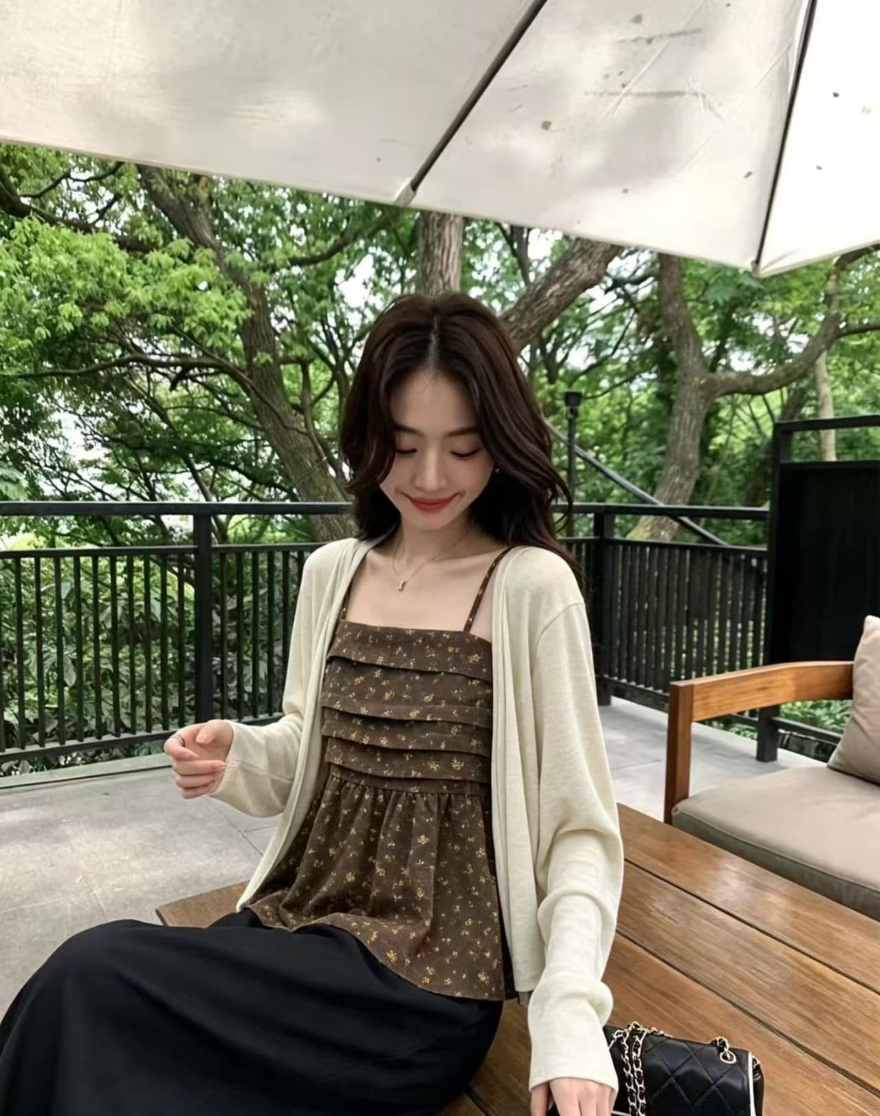 2026 이른 가을 새로운 프랑스식 부드러운 분위기 센스 오픈 가디건 꽃무늬 작은 슬링 스택 착용 투피스 세트 세트 맨위 이미지 4