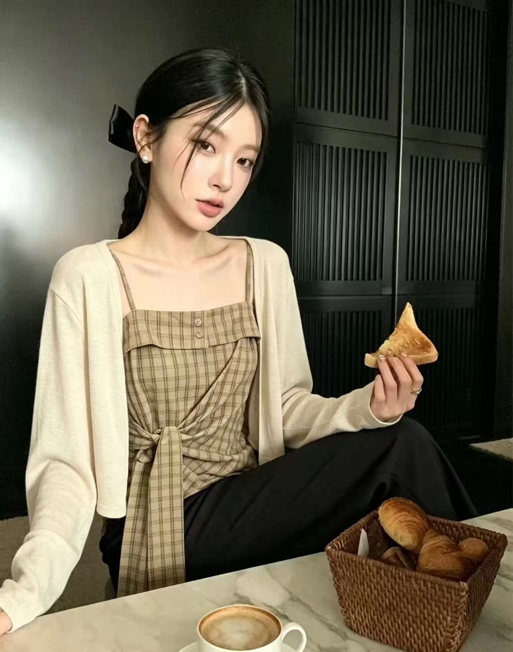 체크무늬 튜브탑 슬립 외부 가져 가라. 긴팔 오픈 가디건 여성 이른 가을 새로운 스트랩 허리 수축 불규칙 밑단 민소매 맨위 이미지 2