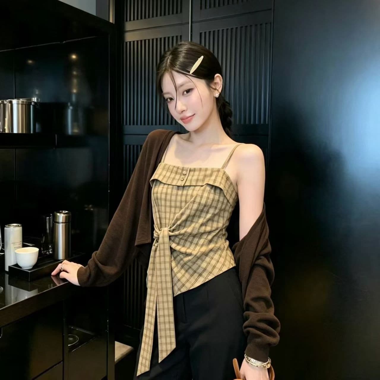 체크무늬 튜브탑 슬립 외부 가져 가라. 긴팔 오픈 가디건 여성 이른 가을 새로운 스트랩 허리 수축 불규칙 밑단 민소매 맨위 이미지 5