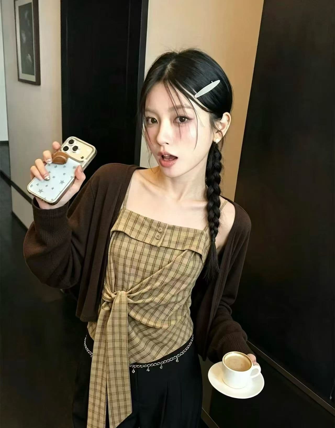 체크무늬 튜브탑 슬립 외부 가져 가라. 긴팔 오픈 가디건 여성 이른 가을 새로운 스트랩 허리 수축 불규칙 밑단 민소매 맨위 상세 이미지 6