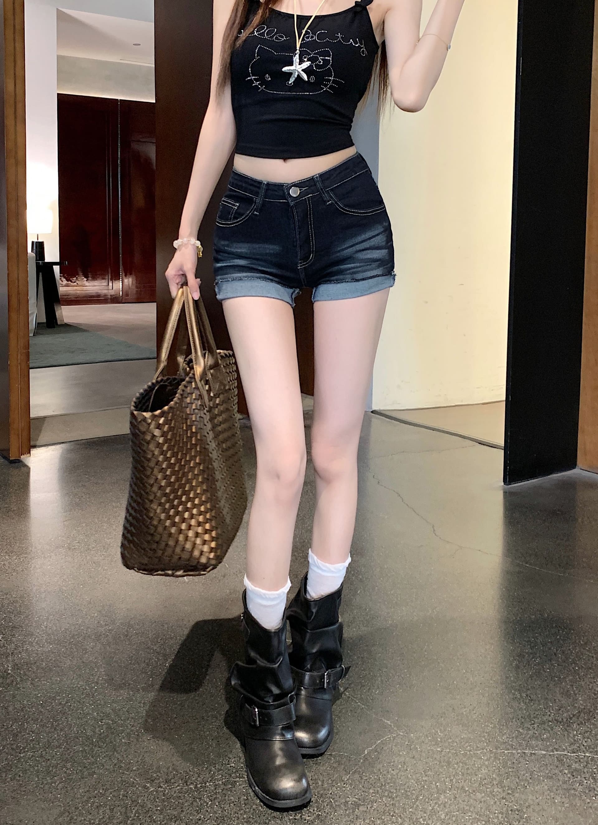 아메리칸 핫걸 하이웨이스트 섹시함 초단바지 핫 바지 청바지 여성 여름 진한 파란색 디자인 센스 볼륨 측면 짧은 바지 상세 이미지 7