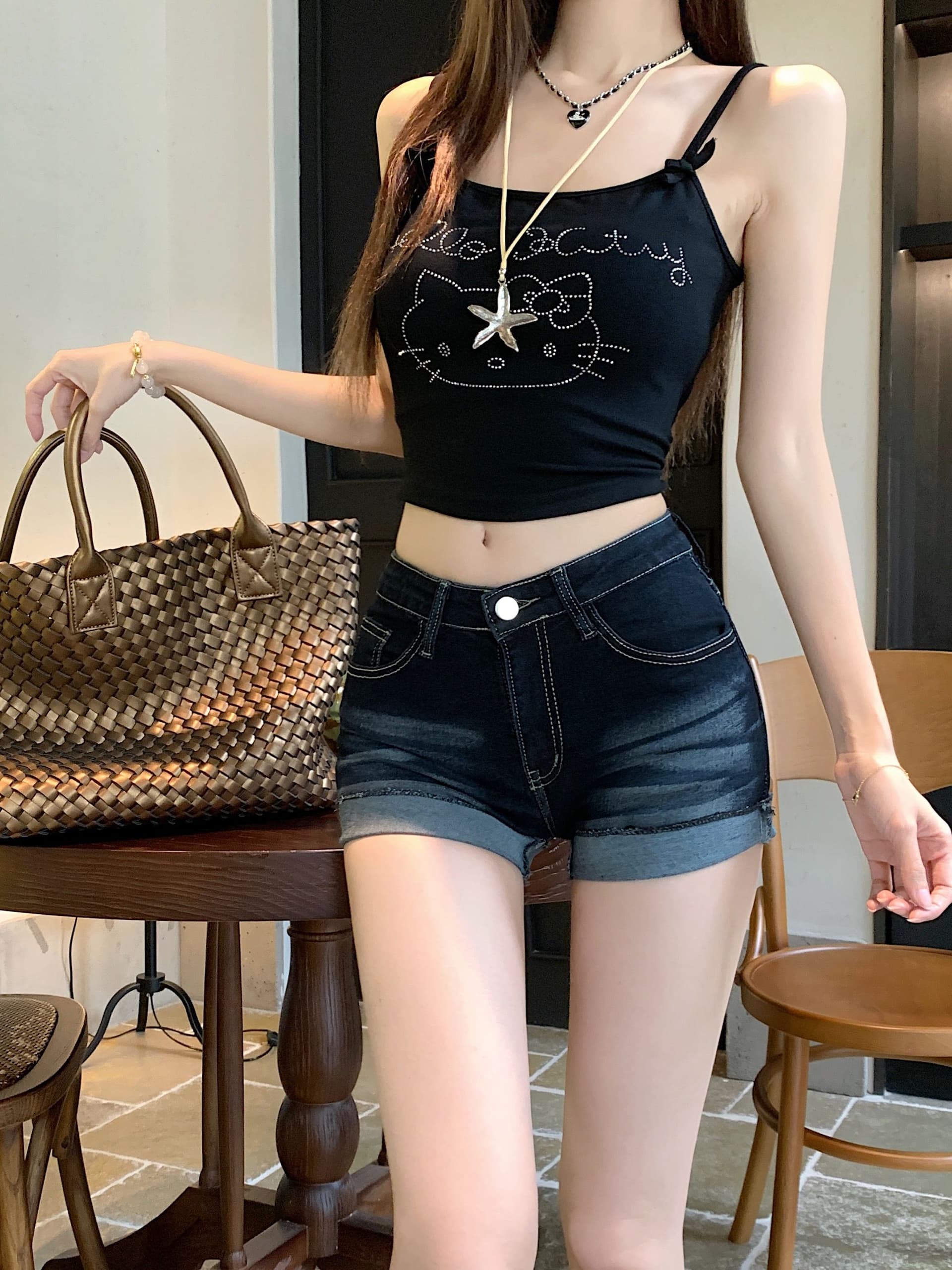 아메리칸 핫걸 하이웨이스트 섹시함 초단바지 핫 바지 청바지 여성 여름 진한 파란색 디자인 센스 볼륨 측면 짧은 바지 상세 이미지 10