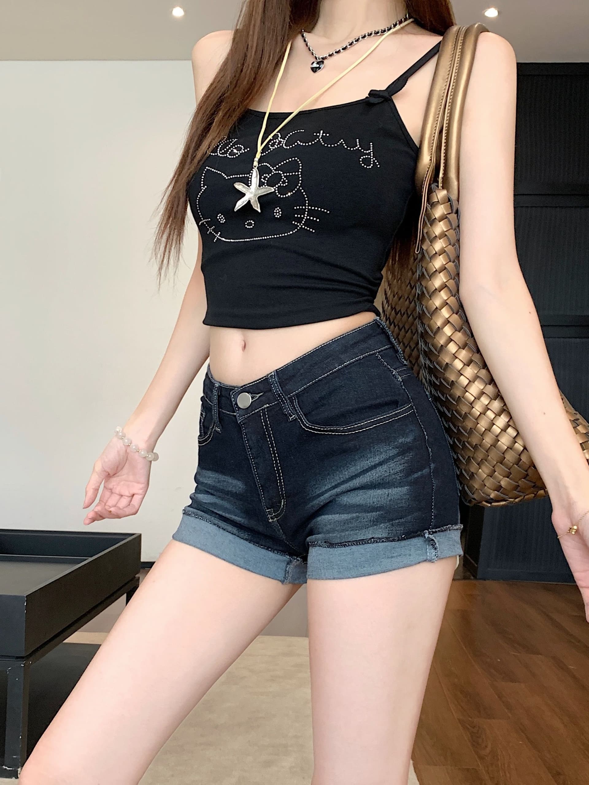 아메리칸 핫걸 하이웨이스트 섹시함 초단바지 핫 바지 청바지 여성 여름 진한 파란색 디자인 센스 볼륨 측면 짧은 바지 상세 이미지 13