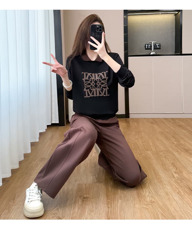 2026 가을 새로운 빅 사이즈 여성 의류 세트 긴팔 폴로 칼라 맨위 넓은 다리 모통이 칼 바지 캐주얼 연령 감소 투피스 세트 상세 이미지 14