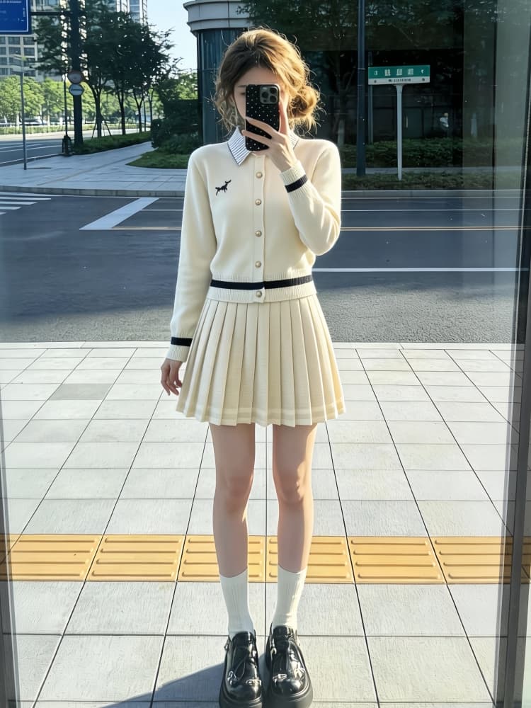 부유 한 가족 천 골드 miu 부서 착용 가져 가라. 가을 겨울 새로운 프랑스식 품격 니트 오픈 가디건 플리츠 미니 스커트 투피스 세트 여성 의류 상세 이미지 1
