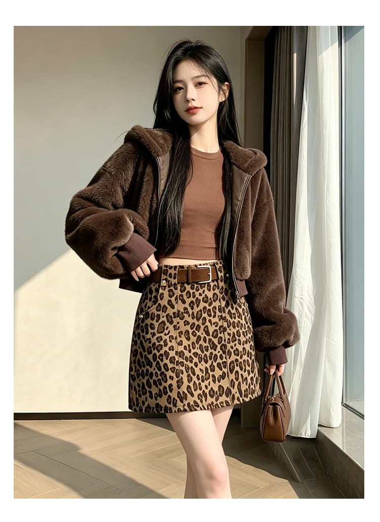 커피 색상 레오파드 무늬 미니 스커트 여성 가을과 겨울 고급 자이언트 잘 생긴 반신 스커트 아메리칸 핫걸 노출 방지 한 마디 타이트 스커트 상세 이미지 1