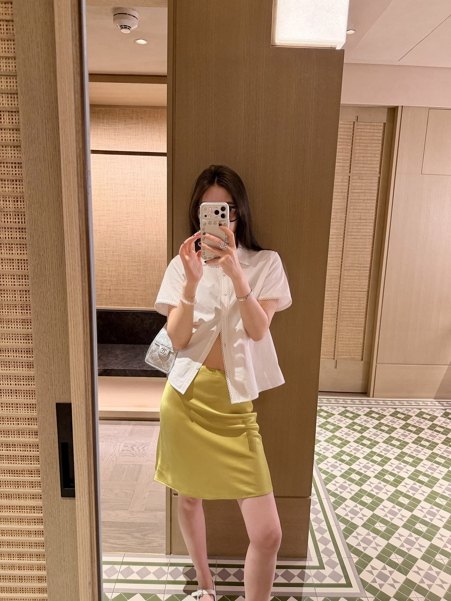 봄 치마 짧은 에디션 품격 작은 여자 프랑스식 아세트산 새틴 인어 꼬리 진자 한 마디 반신 스커트 여성 상세 이미지 19