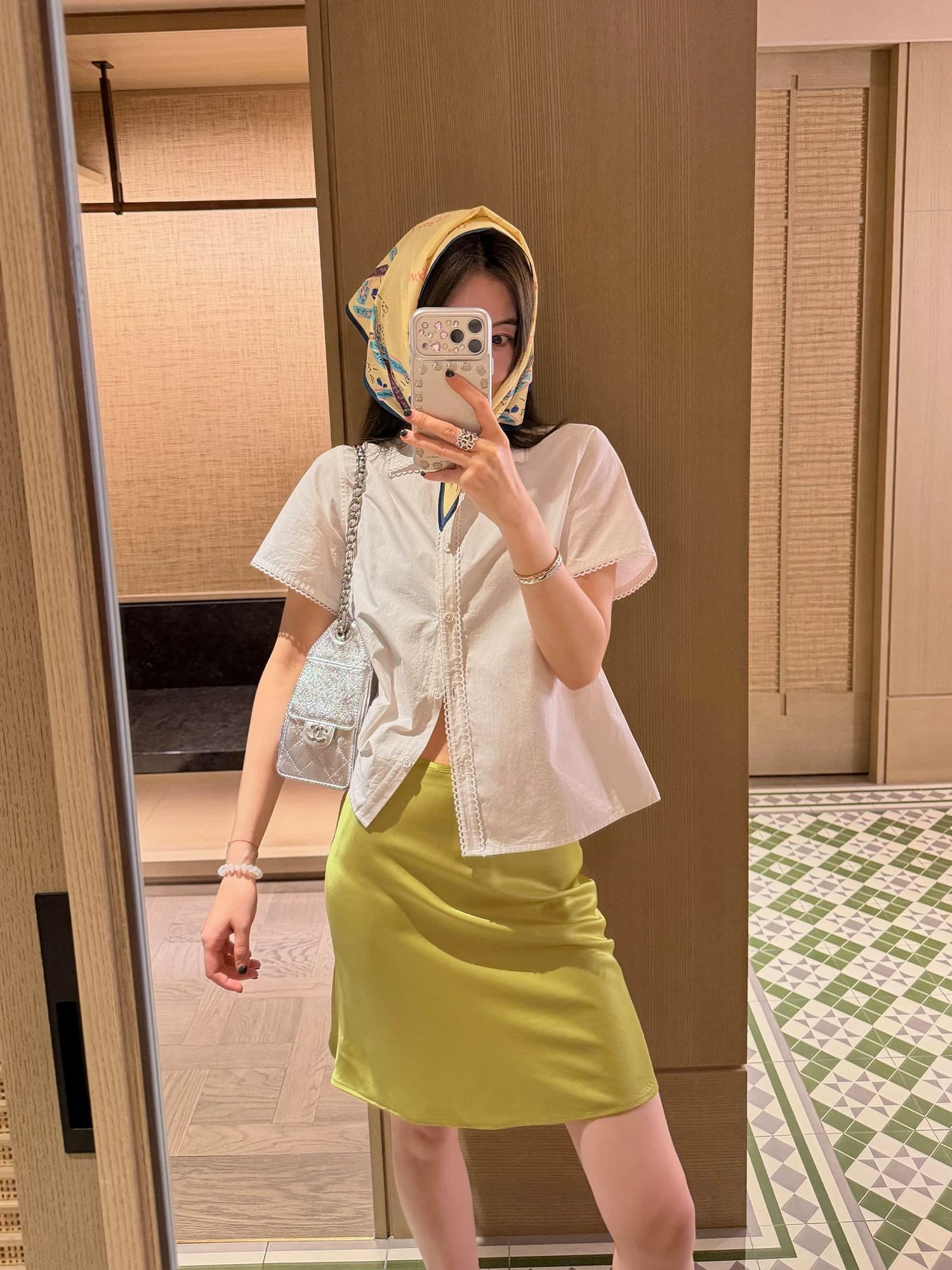 봄 치마 짧은 에디션 품격 작은 여자 프랑스식 아세트산 새틴 인어 꼬리 진자 한 마디 반신 스커트 여성 상세 이미지 40