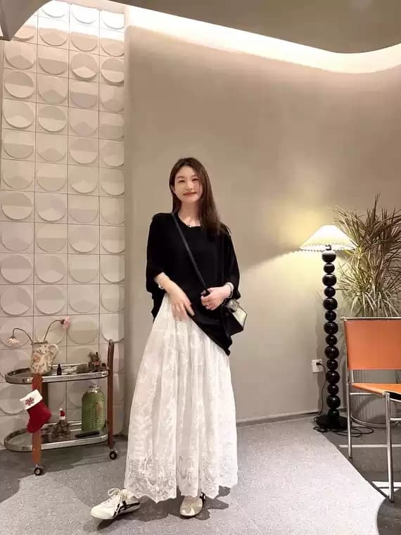 화이트 품격 레이스 조각 반신 스커트 여성 봄 가을 새로운 하이웨이스트 슬림해 보이는 디자인 센스 작은 대중 a 단어 길이 치마 상세 이미지 7