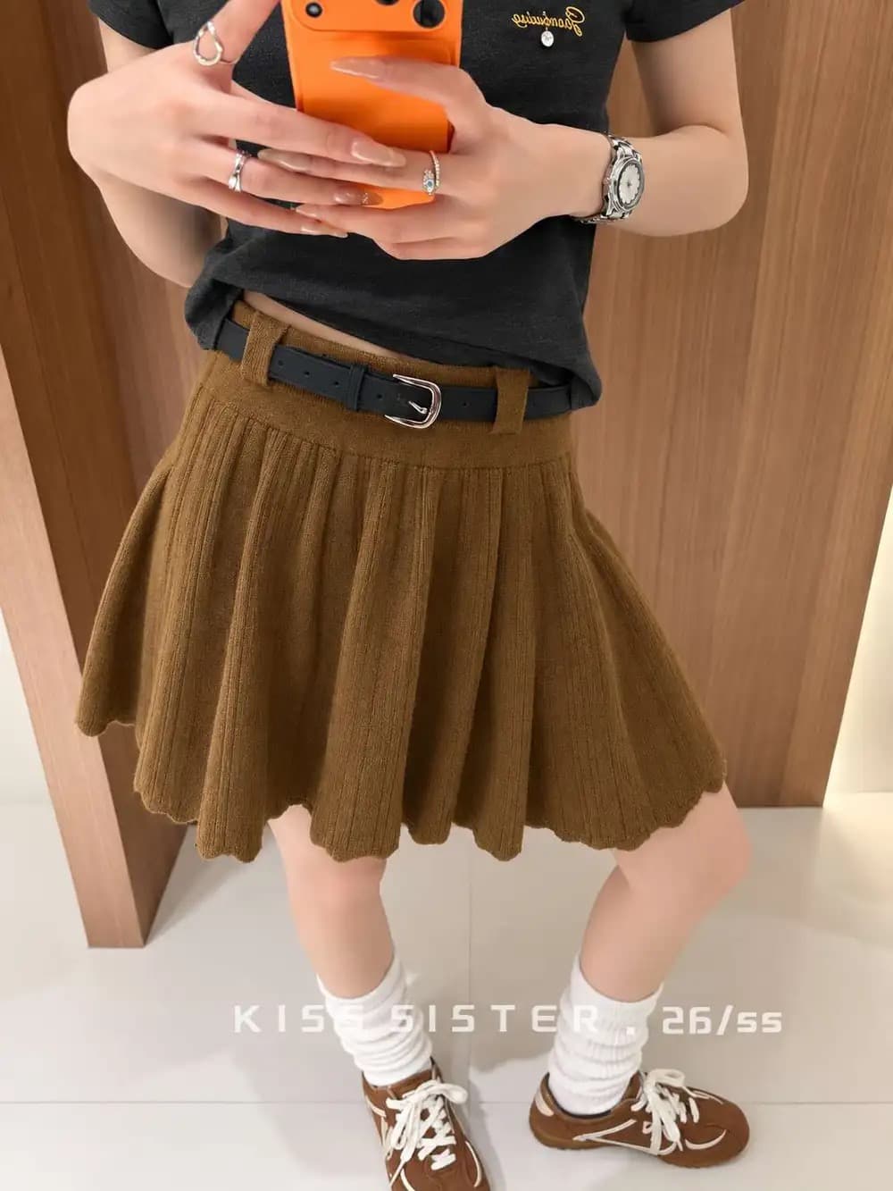 가을 여성 레트로 단색 허리밴드 표지 넓적 다리 플리츠 한 마디 반신 스커트 상세 이미지 9