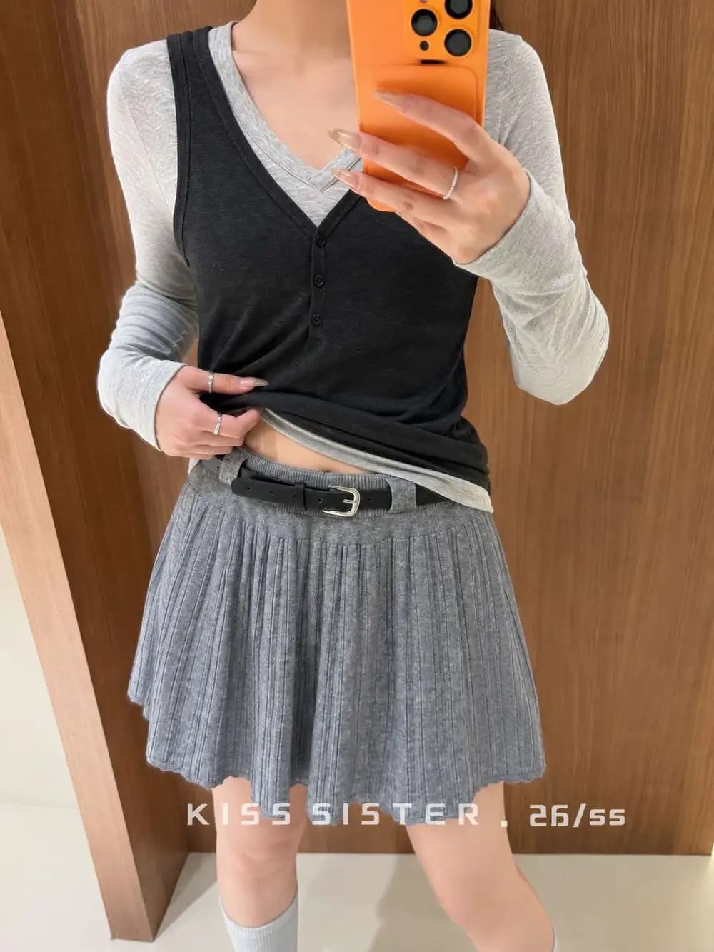 가을 여성 레트로 단색 허리밴드 표지 넓적 다리 플리츠 한 마디 반신 스커트 상세 이미지 15