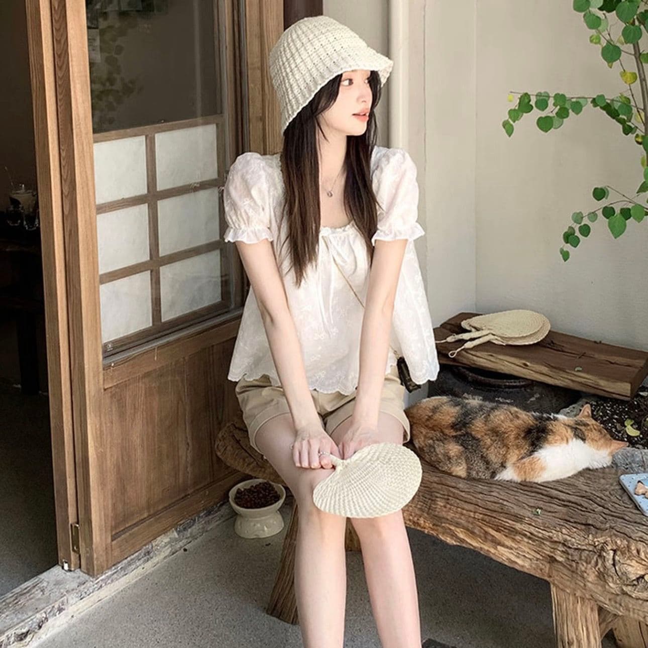 프랑스식 부드러운 바람 질감 센스 화이트 자수 여성 셔츠 여름 슬림해 보이는 품격 셔츠 거품 소매 레이스 맨위 이미지 2