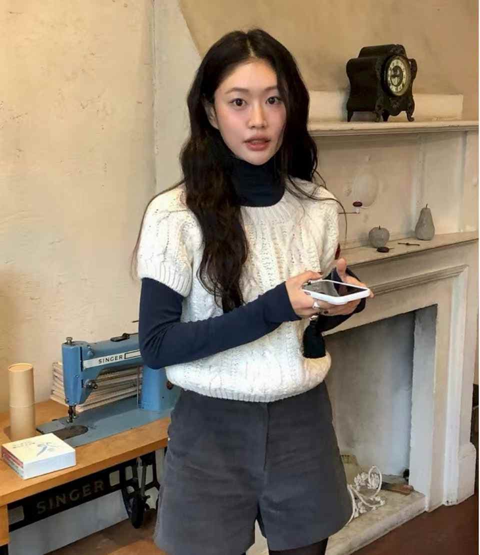 한국 동대문 2026 봄 가을 새로운 스웨터 여자 무거운 작업 꽈배기 풀오버 라운드 넥 반팔 니트 스웨터 맨위 상세 이미지 3