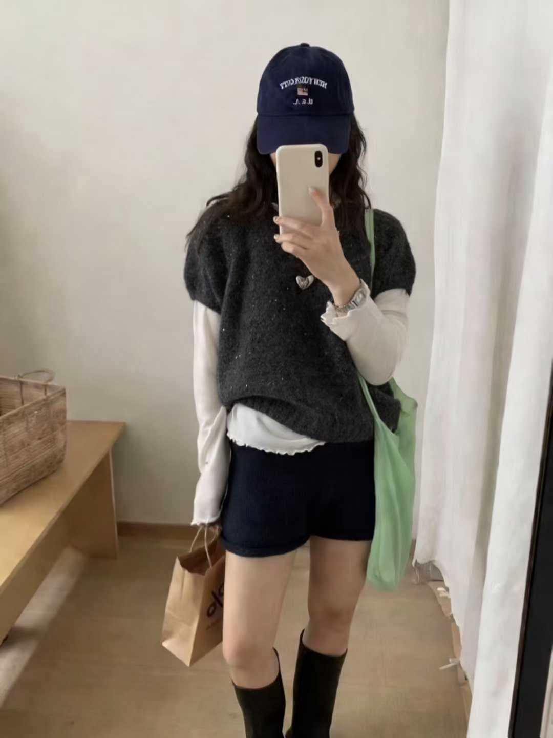 2026 봄 가을 새로운 라운드 넥 반팔 빛나는 니트 맨위 여성 상세 이미지 3