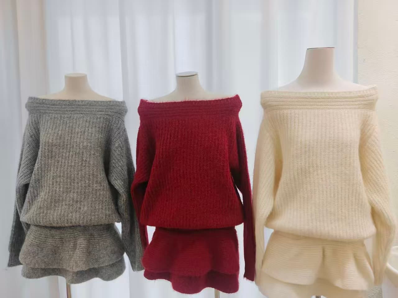 오프숄더 비스듬한 어깨 스웨터 여자 작은 샤넬 스타일 비스듬한 칼라 스웨터 니트 세트 긴팔 맨위 하이웨이스트 한 마디 반신 스커트 상세 이미지 1