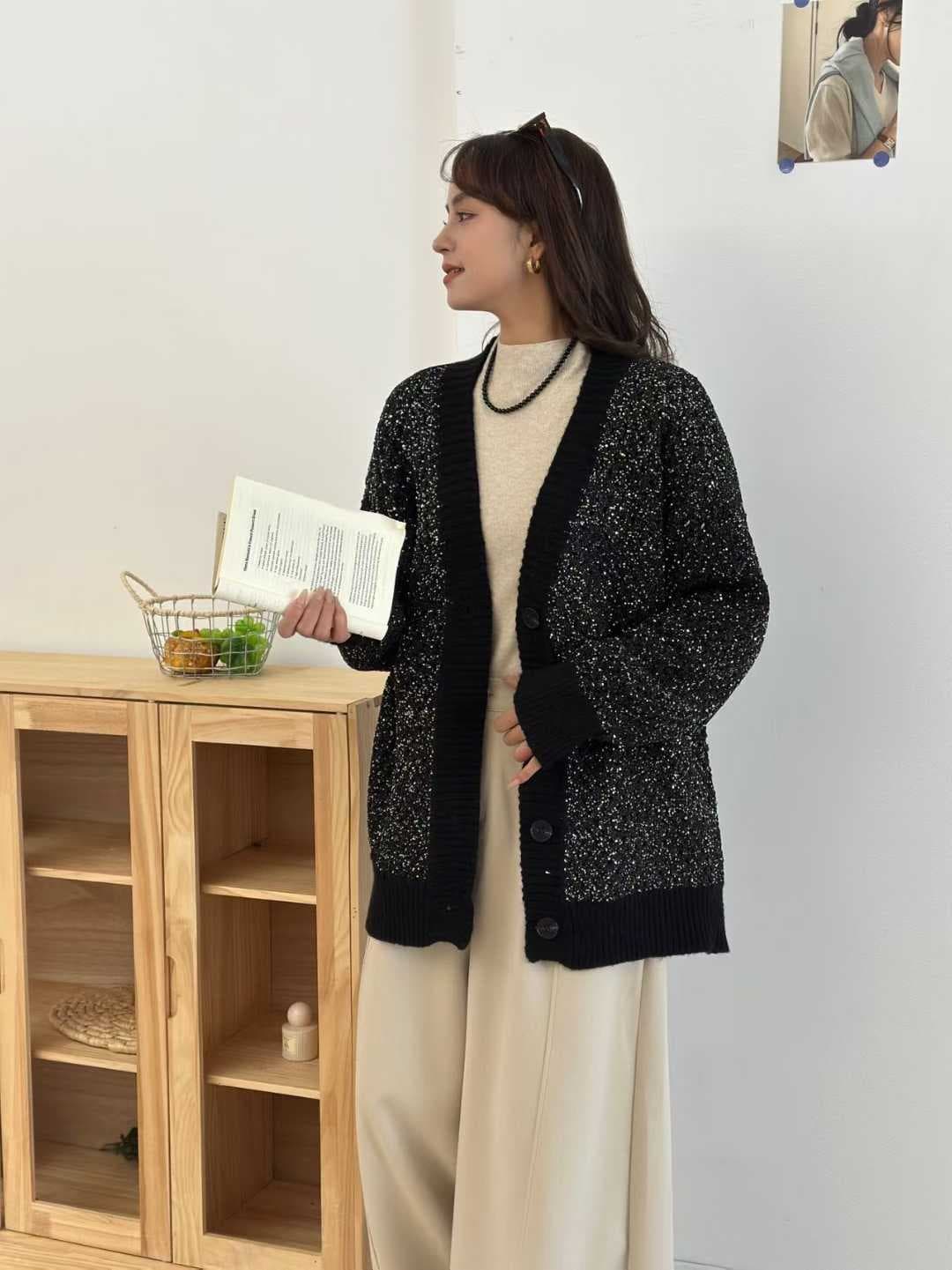 한 부서 가을 겨울 새로운 패션 Gypsophila 구슬 조각 빛나는 니트 V넥 중간 길이 스웨터 오픈 가디건 여성 트렌디 상세 이미지 7