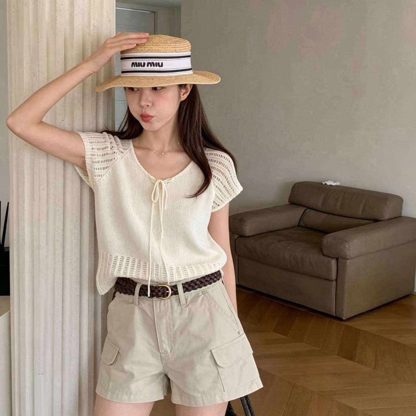 한국 동대문 여름 새로운 프랑스식 레트로 V넥 레이스업 홀로우 아웃 반팔 니트 스웨터 여성 한 첨부 된 의류 트렌디 상세 이미지 7