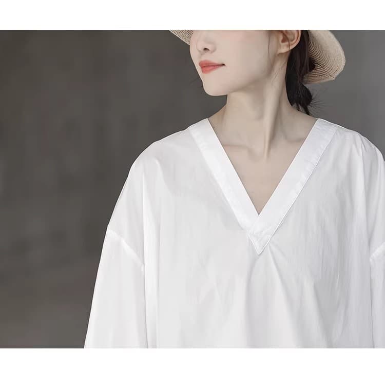 불규칙 디자인 센스 맨위 표지 배 연령 감소 아름다운 외국 가스 여성 여름 새로운 화이트 V 넥 셔츠 상세 이미지 3