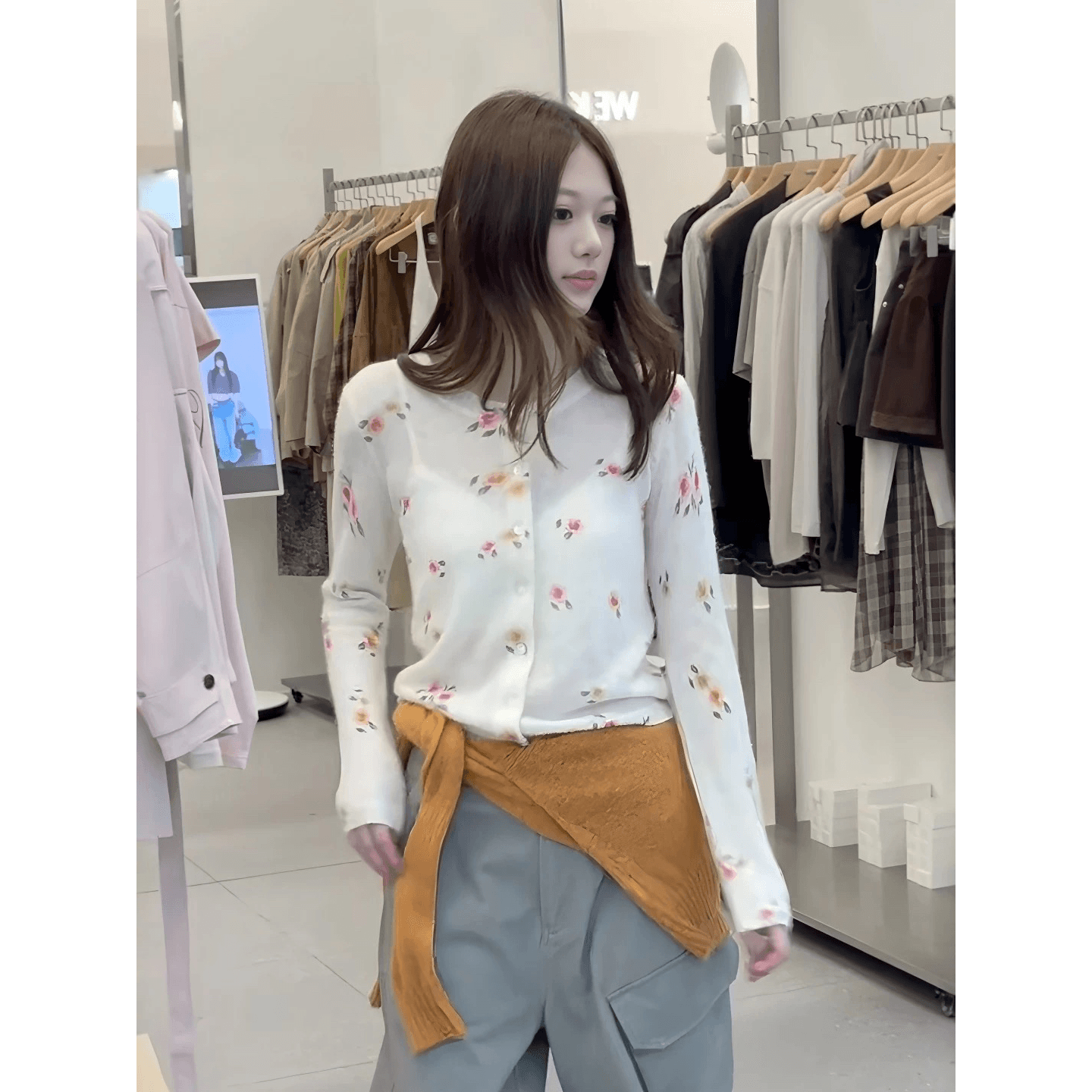 프랑스식 부드러운 바람 꽃무늬 라운드 넥 싱글 줄 버튼 니트 오픈 가디건 여성 이른 가을 새로운 와이드 부드러운 찹쌀 분위기 센스 맨위 이미지 5
