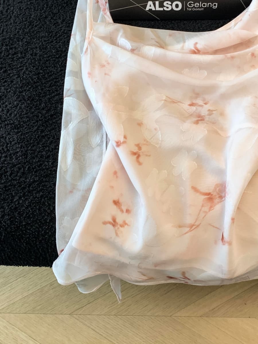실사 순수한 욕망 바람 헤일로 염색 흔들다 칼라 자카드 슬립 여성 여름 행침 목 리본 쉬폰 조끼 불규칙 민소매 맨위 상세 이미지 4
