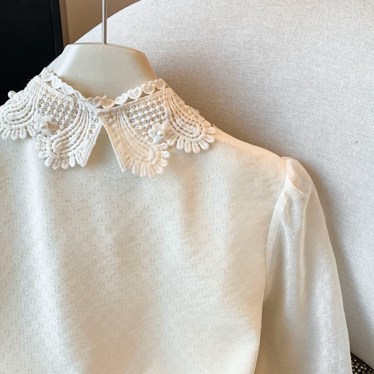 실사 가을 새로운 궁정 프랑스식 빛 럭셔리 레이스 꽃 반하이넥 Chic 디자인 센스 바지를 입는 셔츠 이미지 5