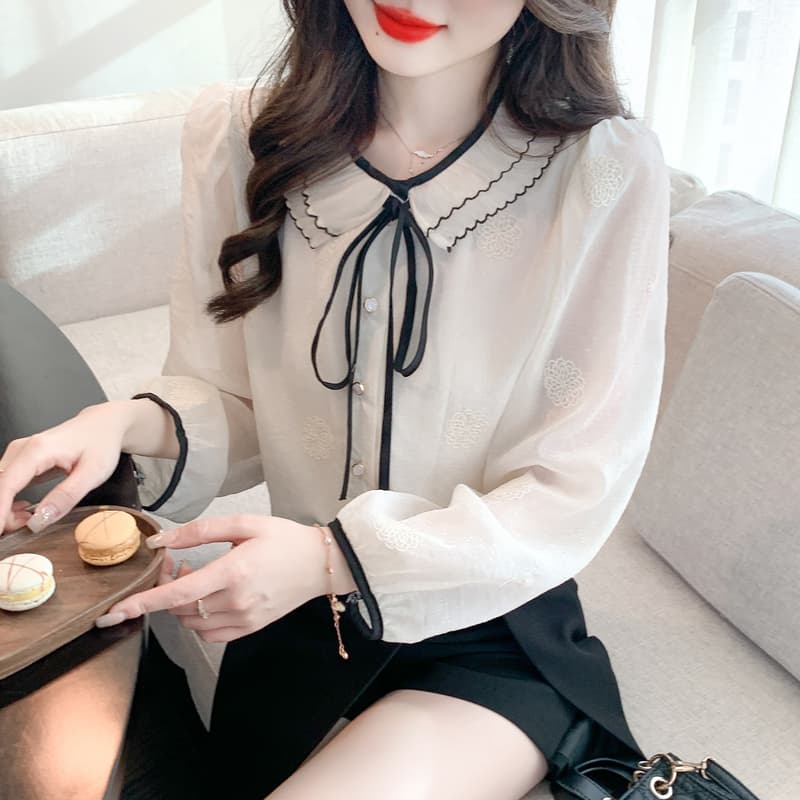 실사 가을 쉬폰 셔츠 2026 년 새로운 달콤함 베이비 칼라 레이스업 긴팔 셔츠 자수 기본 셔츠 이미지 4