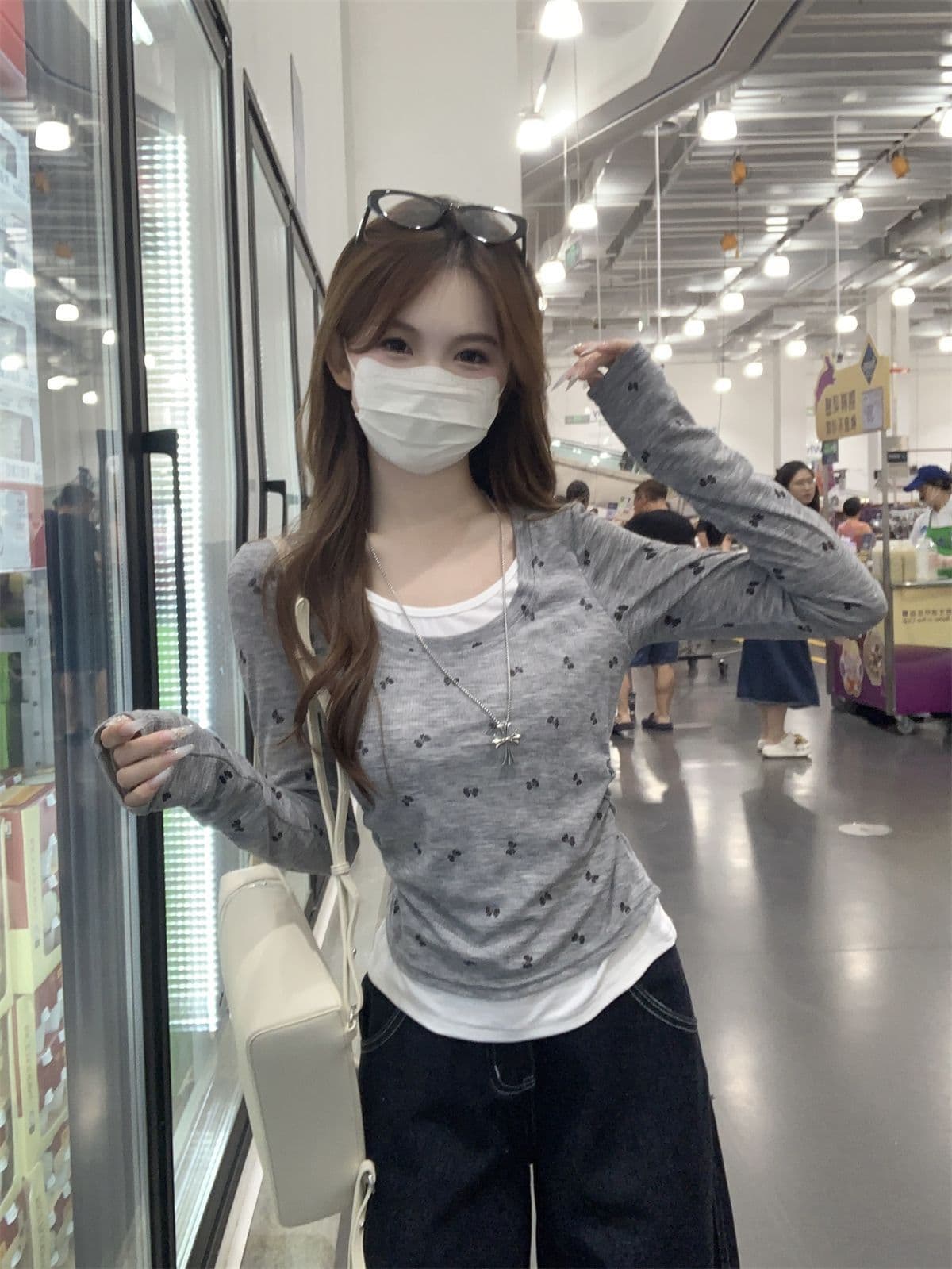 리브 De 플러시 270 그램 회색 비스듬한 어깨 모피 칼라 긴팔 티셔츠 여성 가을 겨울 순수한 욕망 오프숄더 기본 셔츠 맨위 상세 이미지 11