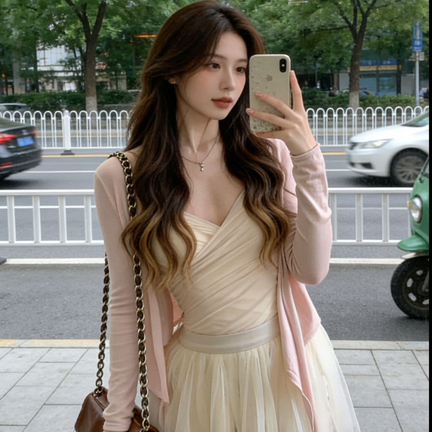 사람들 면 오픈 가디건 폴리 에스터 인터넷 슬립 순수한 욕망 V넥 십자가 망사 캐미솔 여름 부드러운 맨위 이미지 5